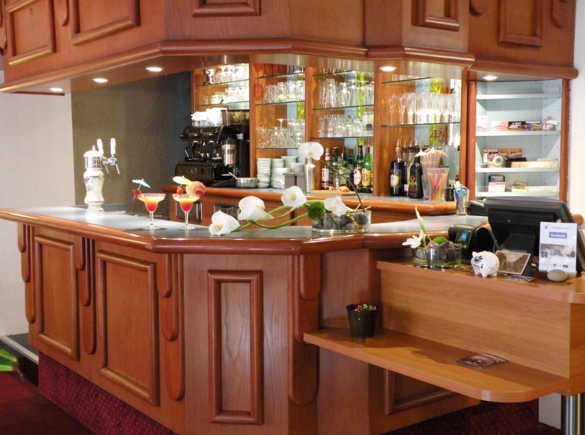 Auberge Du Cheval Blanc Baud Екстер'єр фото